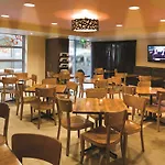 Brady Apartment Hotel Flinders Street 